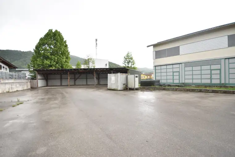 "ELSBETHEN - Lagerplatz mit großem Carport und Bürocontainer"