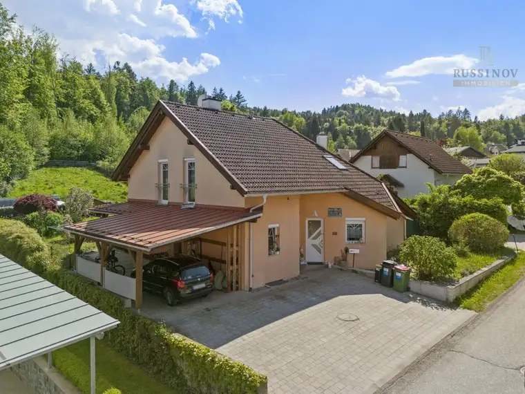 Idyllisches Einfamilienhaus am Waldrand in Stadtnähe