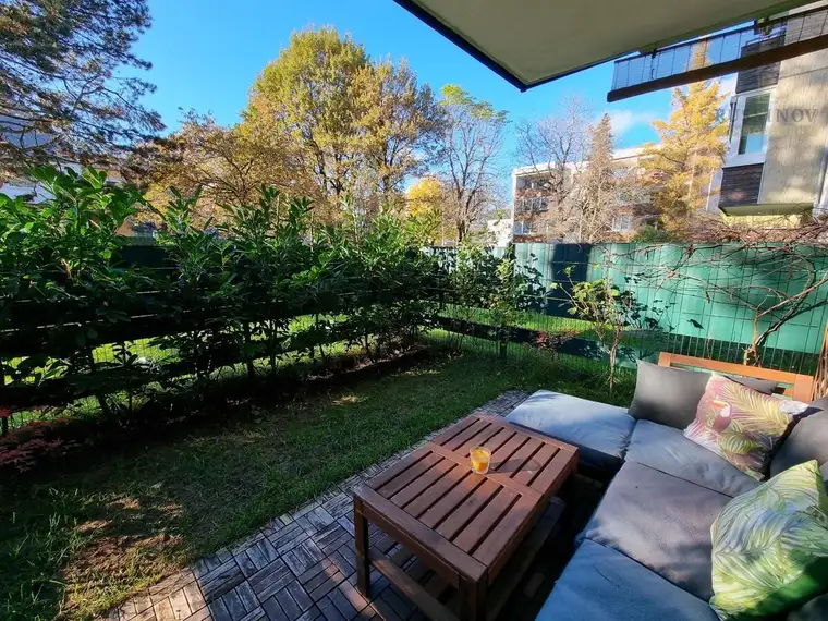 SMART LIVING - direkt neben Universität und Lakeside Park #vollmöbliert