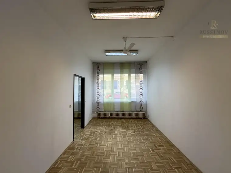 Erdgeschosswohnung in zentraler Innenstadtlage #Innenhof-Parkplatz inklusive!