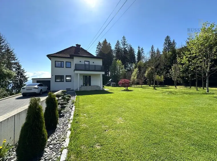 Großzügiges Einfamilienhaus mit herrlicher Aussicht