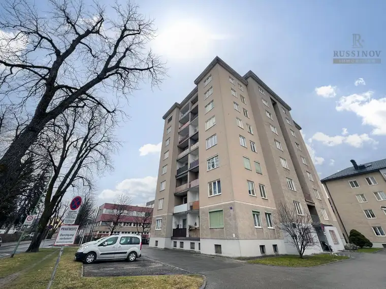 Preiswerte 3-Zimmer Wohnung mit Süd-Loggia