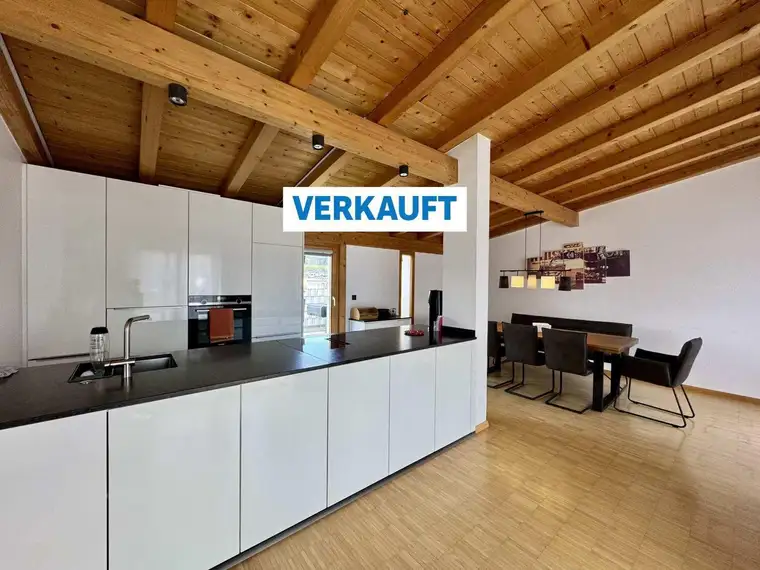 Sonnige 4,5 Zimmer Dachgeschosswohnung