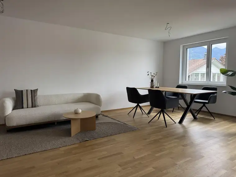 Lichtdurchflutete 3-Zimmer-Dachgeschosswohnung mit Balkon