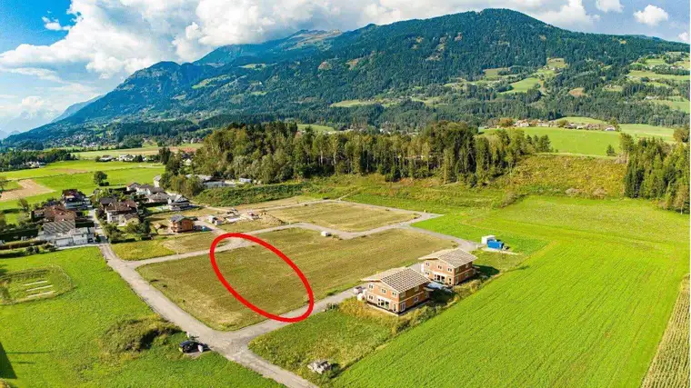 Traumhaftes ca. 1.400 m² großes Baugrundstück in Lendorf/Kärnten mit Berg- und Fernblick für Ihr Eigenheim - nur 191.800 €!