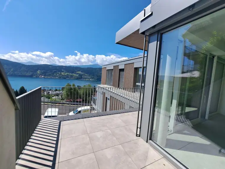 Exklusive Penthouse-Wohnung mit Seeblick in zentrumsnaher Lage
