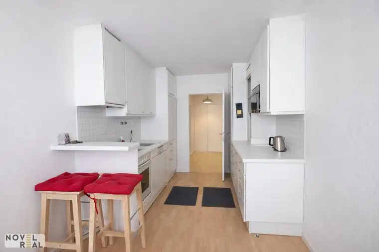 Attraktive Stadtwohnung nahe AKH – ideal für Wohnen oder Ordination, Garagenplatz optional!