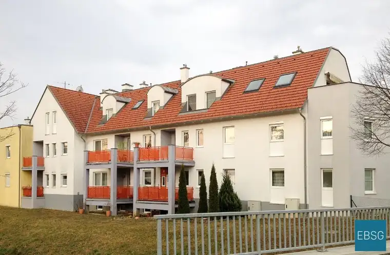 3-Zimmerwohnung im Obergeschoss mit Loggia