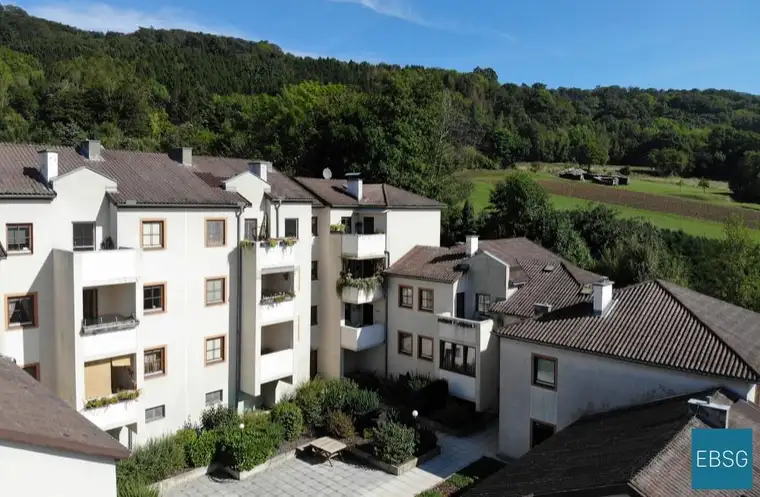 Familienwohnung im OG mit Loggia 
