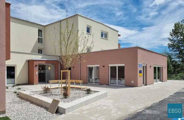 Betreubares Wohnen: Kompakte Wohnung mit Balkon im 1. OG 