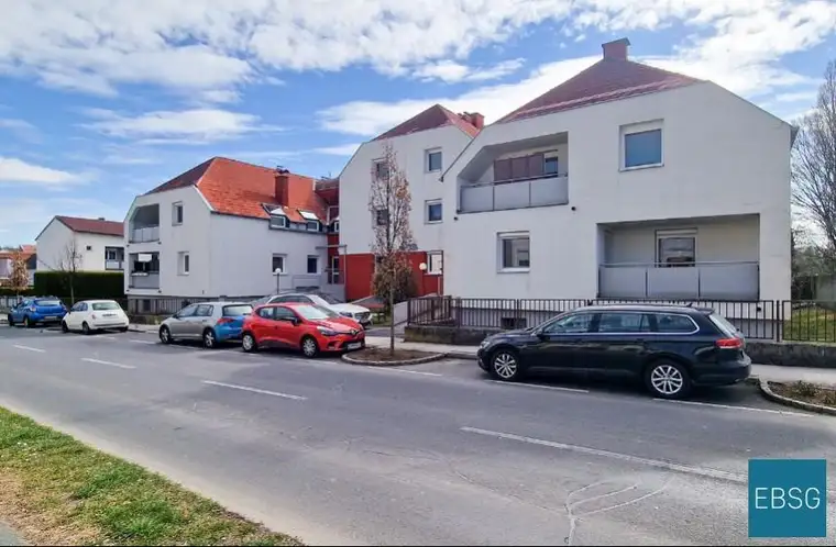 Single- oder Pärchenwohnung im 1. OG mit Loggia 