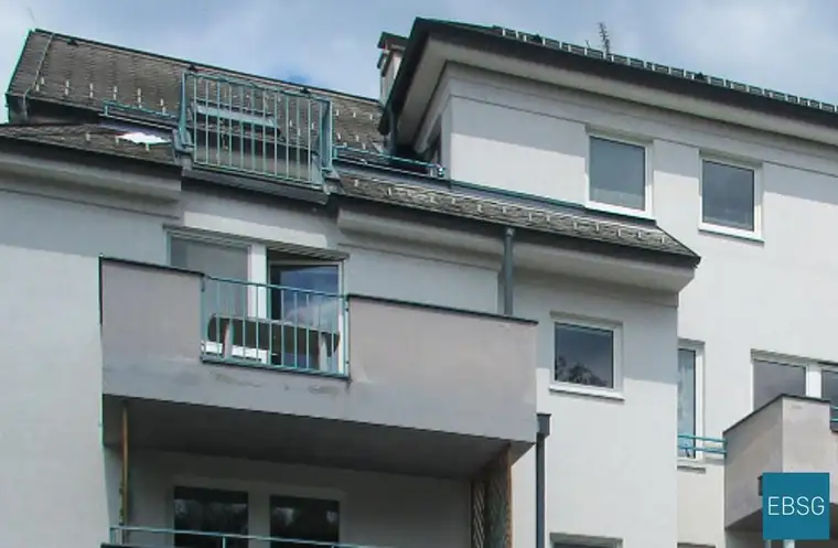 4-Zimmerwohnung im Dachgeschoss mit Terrasse 