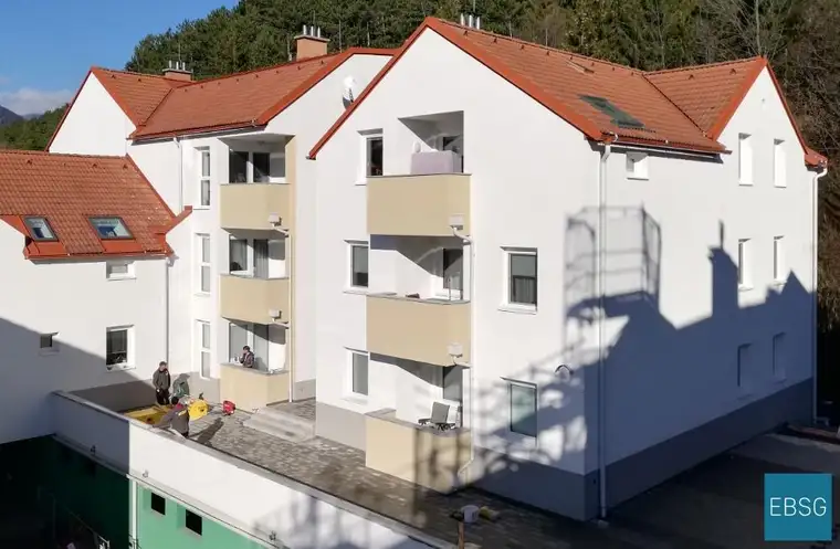 2-Zimmerwohnung im 1.OG mit Loggia