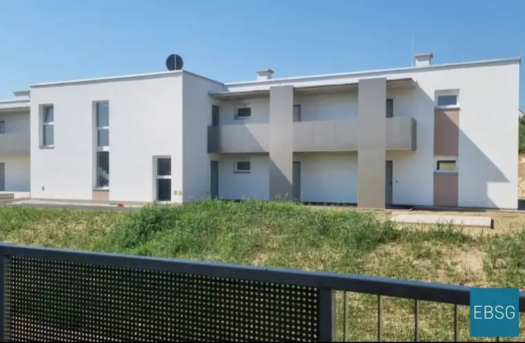 2 Zimmerwohnung mit Balkon im 1. OG