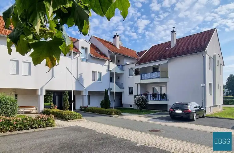 2-Zimmerwohnung im Erdgeschoss mit Loggia