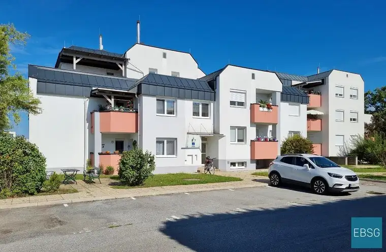Familienwohnung im 2.OG mit Balkon
