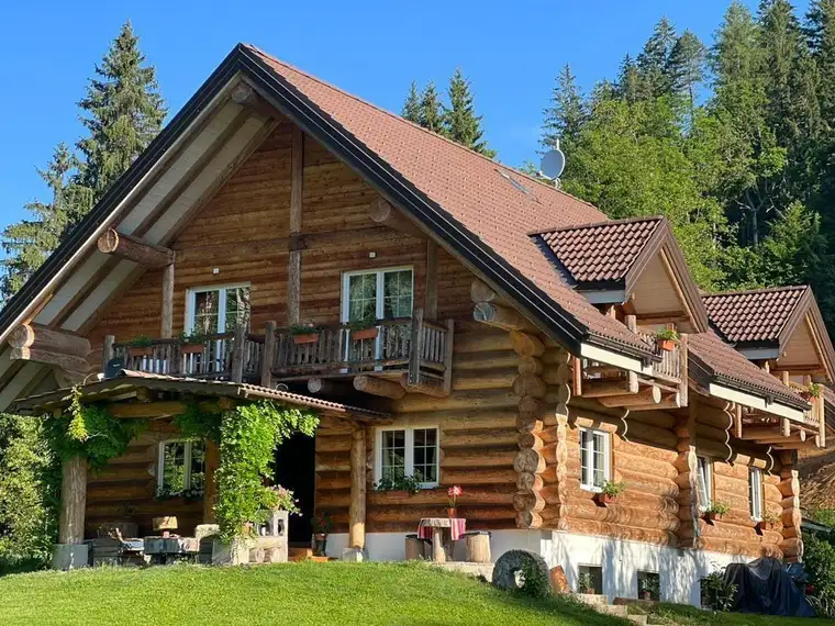 Luxuriöses Eco-Chalet mit privatem Schwimmteich in Nötsch im Gailtal