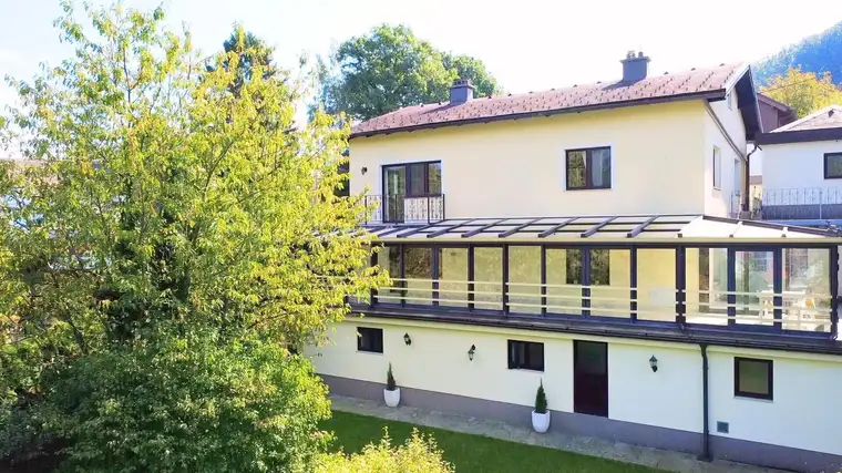 Traumhaftes 350 m² Wohnhaus – Schlüsselfertig – 5 Min. zur Wiener Stadtgrenze