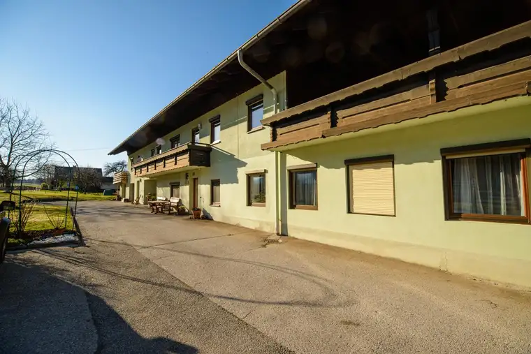 XXL-Wohnhaus in ruhiger Lage der Gemeinde Feistritz im Rosental