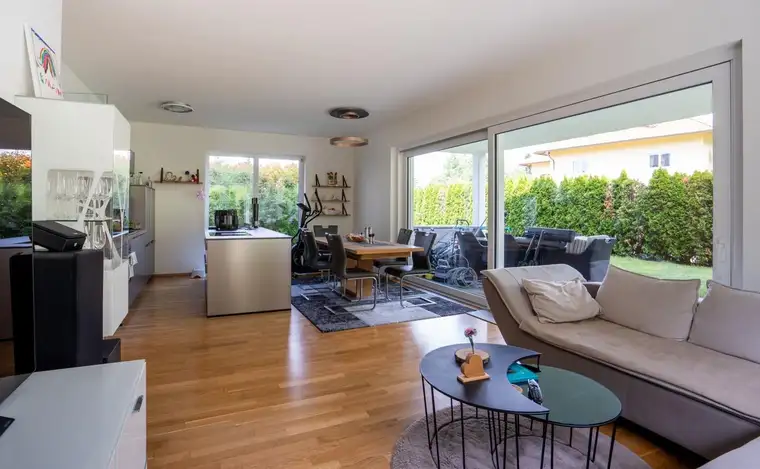 3-Zi.-Lifestyle-Gartenwohnung mit schöner Grünfläche in Reifnitz am Wörthersee