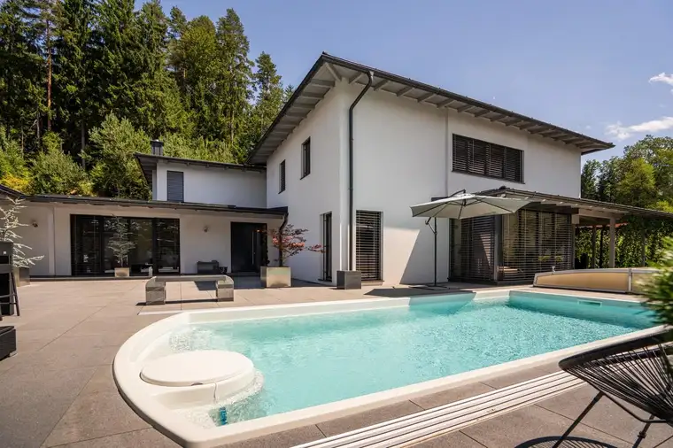 Exklusive Wohnresidenz mit bis zu drei Einheiten – Natur, Komfort &amp; Flexibilität!