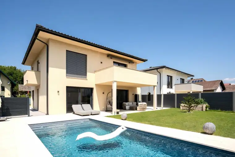 Möbliertes, Luxuriöses Traumhaus mit Pool in Ebenthal!