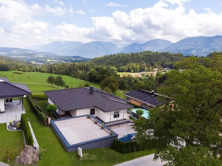Neubau-Bungalow mit Ausblick in Ruhelage von Köttmannsdorf