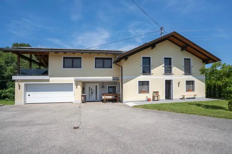 Gepflegtes Wohnhaus mit vielen Möglichkeiten in sonniger Ruhelage von Köttmannsdorf