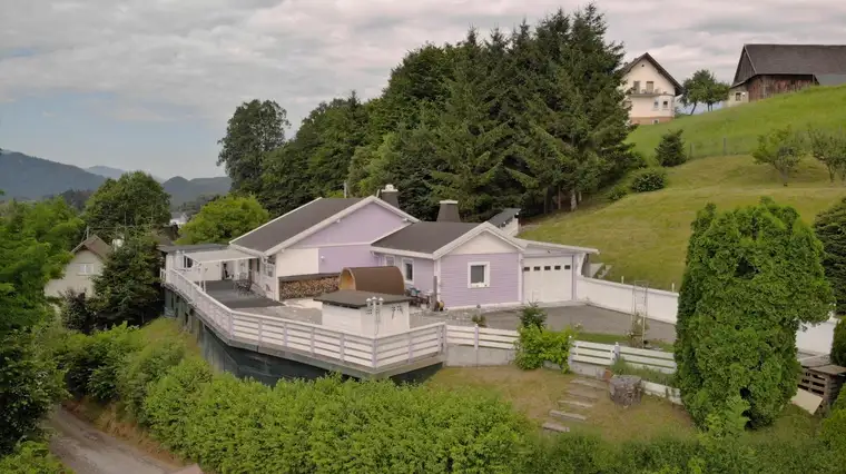 Ihr neues Zuhause: Ein sonniger Bungalow mit Blick auf die Berge in Emmersdorf