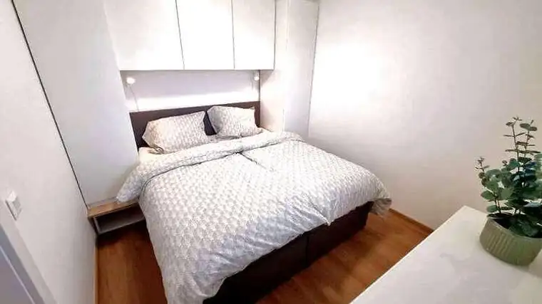 2 ZI-WOHNUNG IN WELS, MÖBLIERT