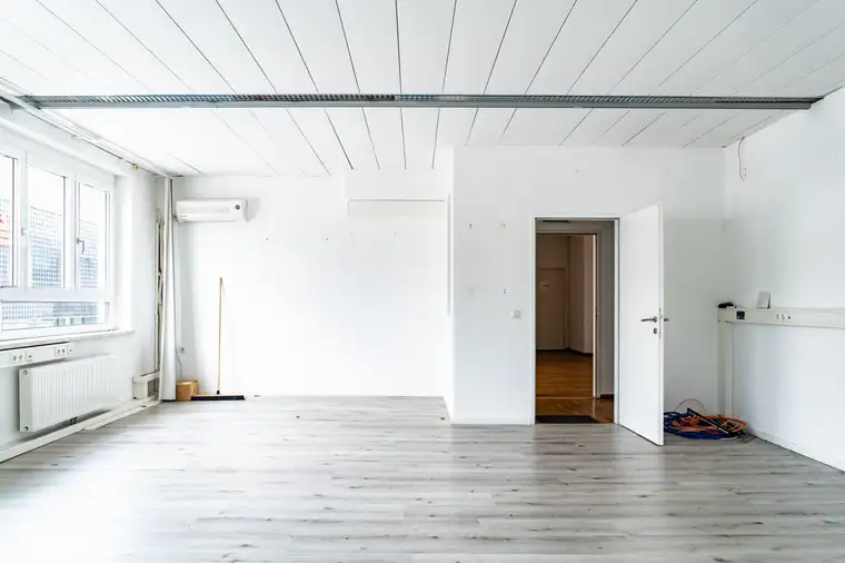 Neuhofen: Moderne Büro-/Praxisfläche – Ideal für Ihre Geschäftstätigkeit!