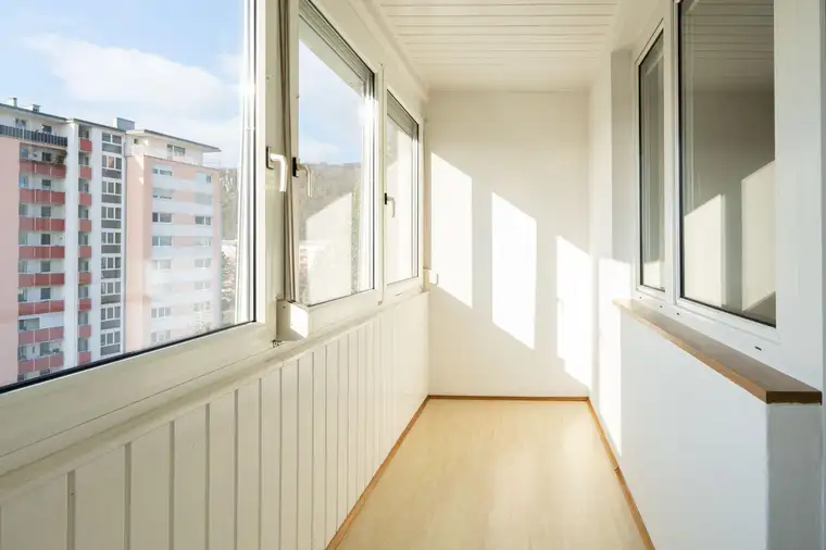 Lichtdurchflutete 2-Zimmer Wohnung, Nähe JKU