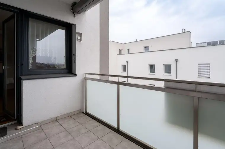 Attraktive 2-Zimmer Wohnung mit Loggia in Steyregg