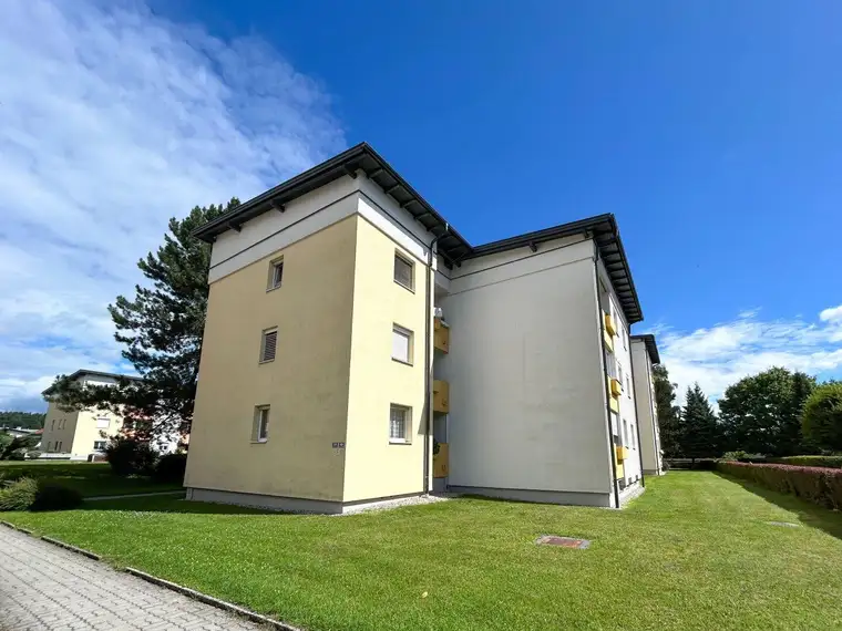 Schöne 3-Zimmer-Wohnung mit Garage in Toplage zu kaufen!