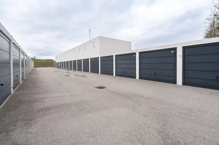 Garage in Niederneukirchen zu vermieten!