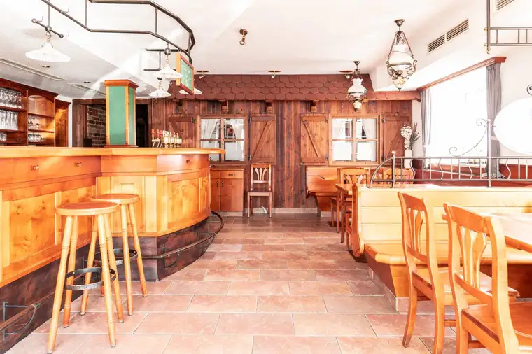 Niederkappel: Gasthaus mit vielseitigem Potenzial zu kaufen!