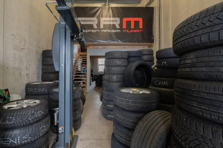 ZU MIETEN: Moderne Gewerbehalle in Marchtrenk!