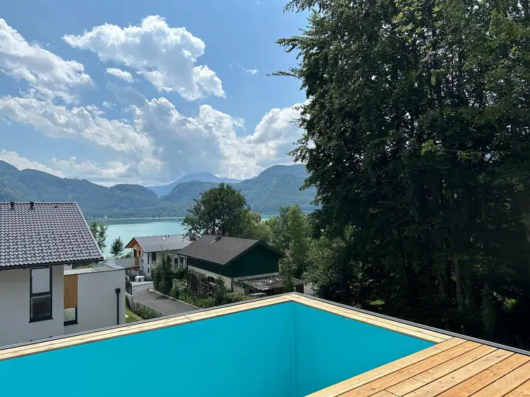 Luxus Pur am Mondsee | Einfamilienhaus mit Pool, Garten und Seezugang! Sommer 2024 bezugsfertig!