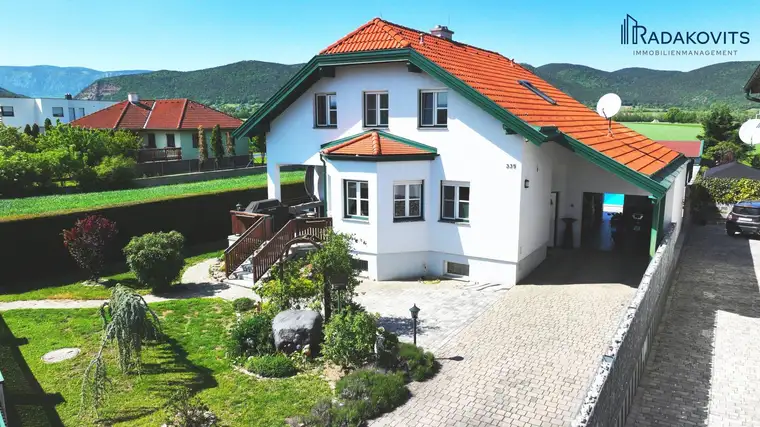 Traumhaftes Wohnhaus mit Pool in Weikersdorf am Steinfelde - Ihr persönliches Paradies