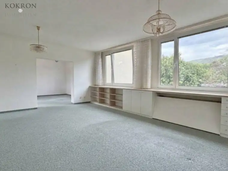 Ruhig wohnen mit Grünblick: 3,5-Zimmer-Wohnung mit Loggia &amp; eigener Garage in Bad Vöslau