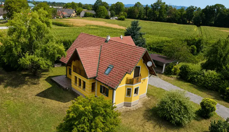 Charmantes Einfamilienhaus mit ca. 168,33 m² Wohnfläche und großzügigem Grundstück in Halbenrain