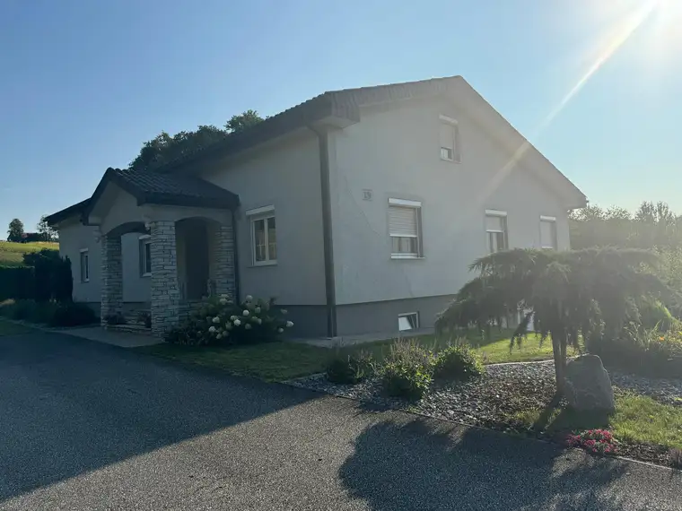 Idyllisches Einfamilienhaus in ruhiger Lage mit großzügigem Garten in Neustift b. Riegersburg