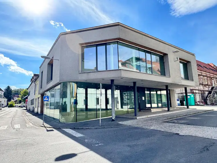 Exklusive Gewerbeflächen im Zentrum von Fehring – flexibel teilbar ab ca. 30 m² bis 237 m²