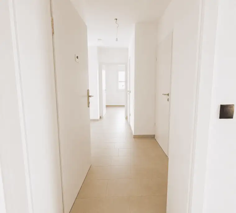 Helle 3 Zimmer Wohnung (64,33 m²) mit großem Balkon - in Sebersdorf