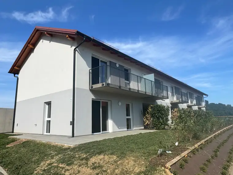 Miet-Reihenhäuser 85m² mit Küche in St. Peter am Ottersbach–Hauptmietzinsfrei bis Ende 2025