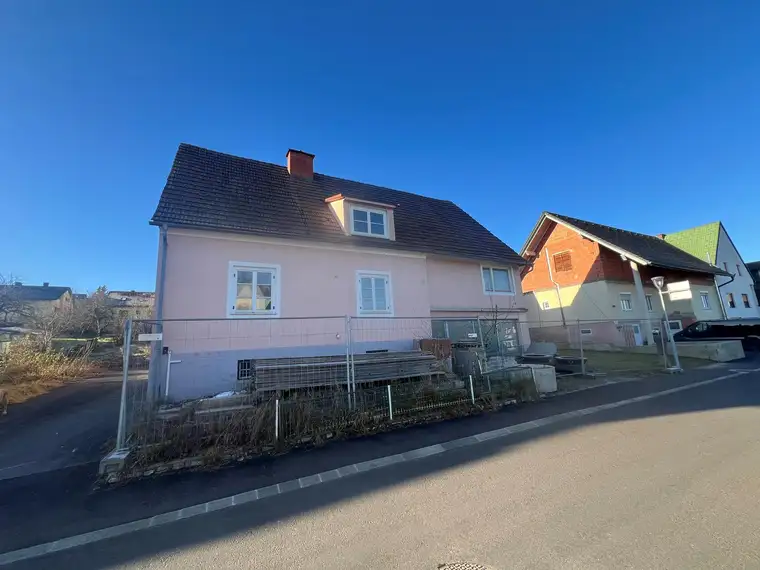 Liegenschaft (ca. 1.500 m²) mit Hausbestand sowie bewilligtem Bauvorhaben in Mühldorf bei Feldbach
