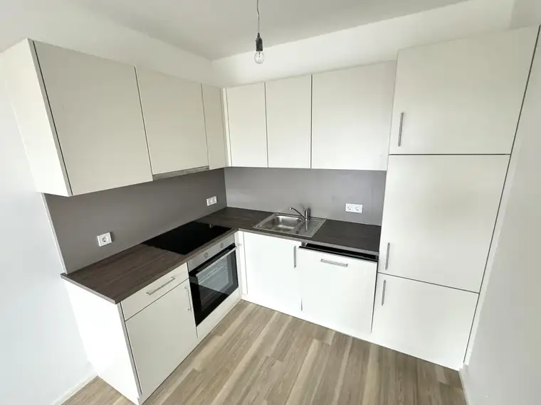 Neuwertige, helle 2-Zimmer-Wohnung (ca. 49 m²) mit Balkon und Küche in Lieboch/Graz