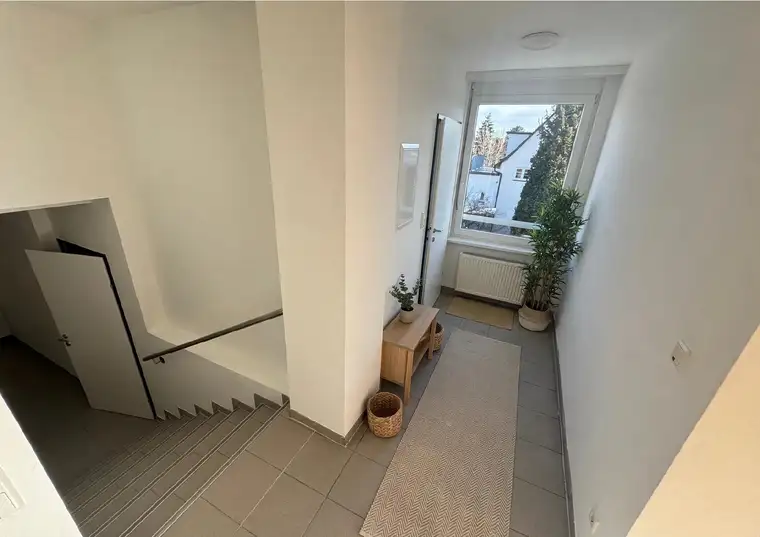 Modern sanierte 3-Zimmer-Wohnung (ca. 68 m²) mit Parkplatz &amp; Kellerabteil in Graz