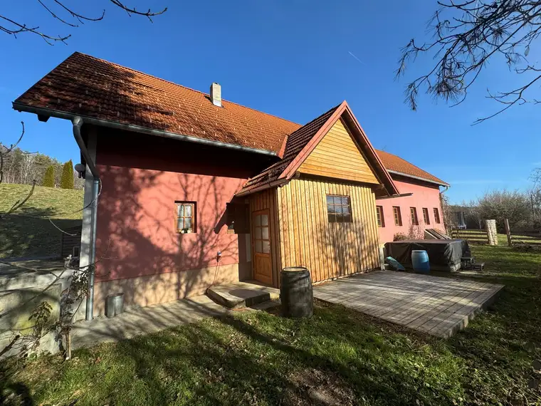 Wohnhaus in schöner sonniger Lage in Pöllau/Markt Hartmannsdorf