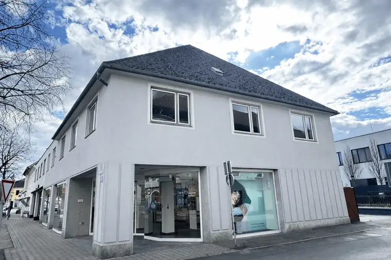 Gewerbefläche (160m²) in zentraler Lage von Feldbach zu vermieten – ideal für Büro, Praxis, Studio
